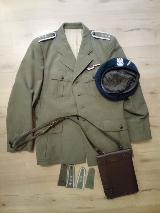 Mundur chorążego WP, raportówka, mapnik, beret