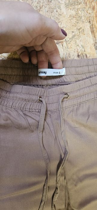 Spodnie joggery Sinsay rozm. 40