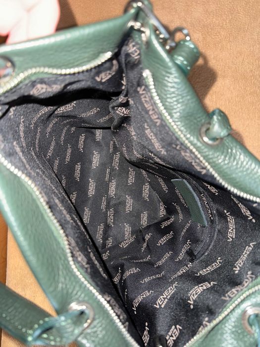 Torebka Venezia skórzana ciemnozielona