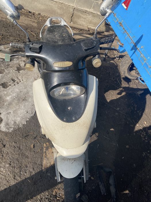 Продаєтьсся під ремонт