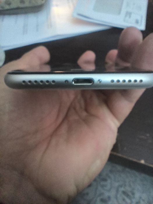 iPhone SE 2020 (A13 Bionic) 128GB - Impecável