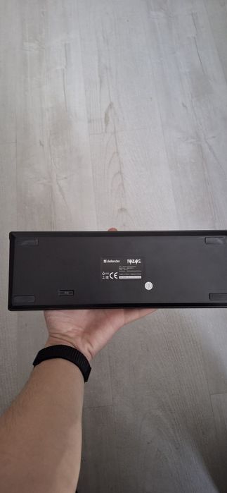 Czarna klawiatura defender fobos 60% gaming led