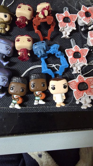 Bonecos strange things