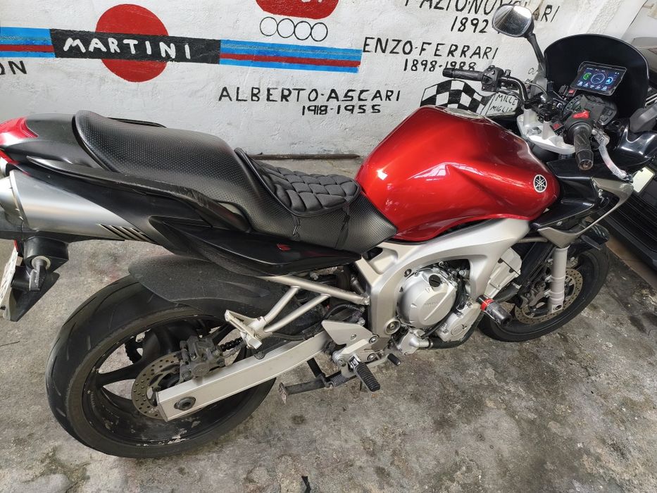 Yamaha fazer 600 com carplay