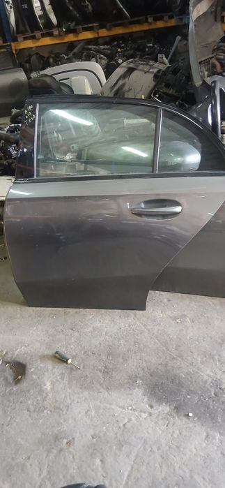 Portas do Mercedes A180 2019