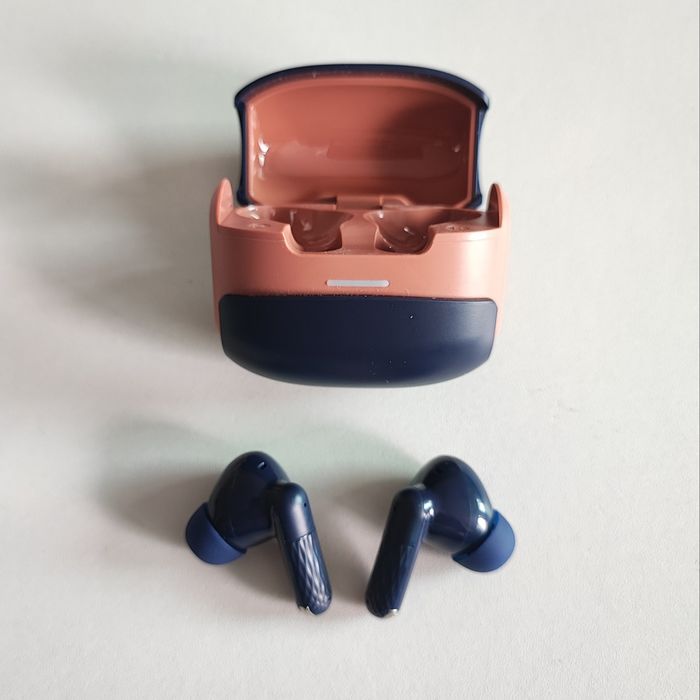 Auriculares Bluetooth AOC Novos