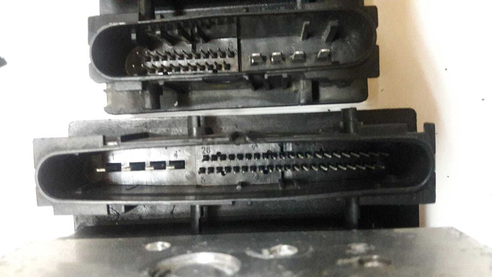 Продам блок abs 58910-2В350 4WD и 58910-2B850 CM ESP-4WD на санта фе 2