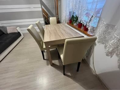 Krzesła skórzane do salonu