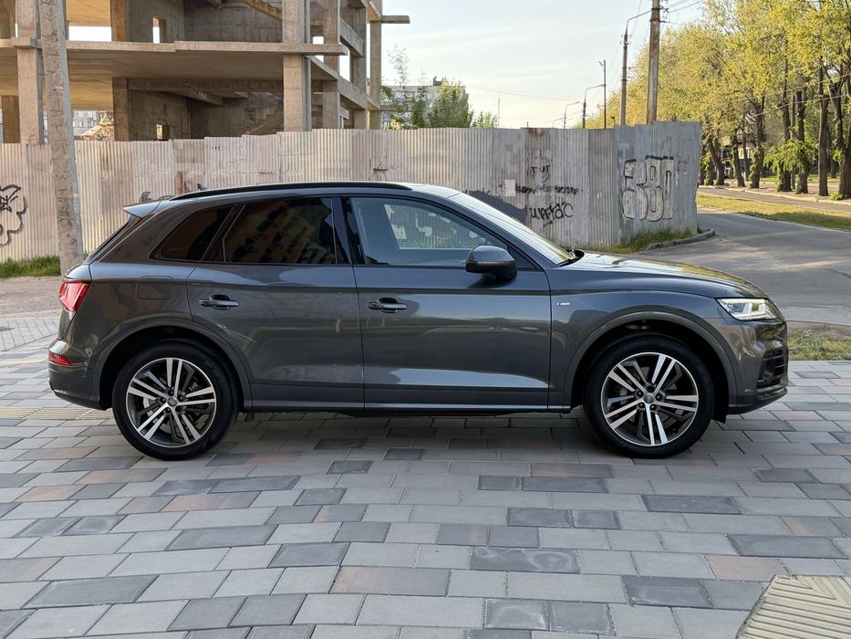 Продам Audi Q5 3.0tdi 286к/с