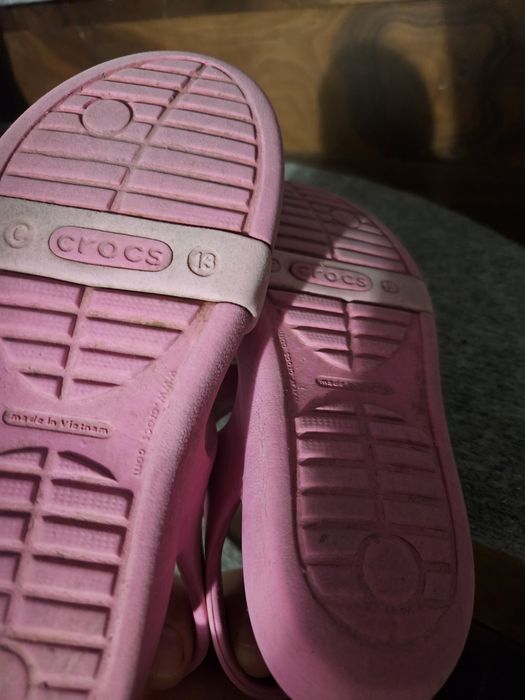 crocs  sandałki dziewczece 32 orginalne