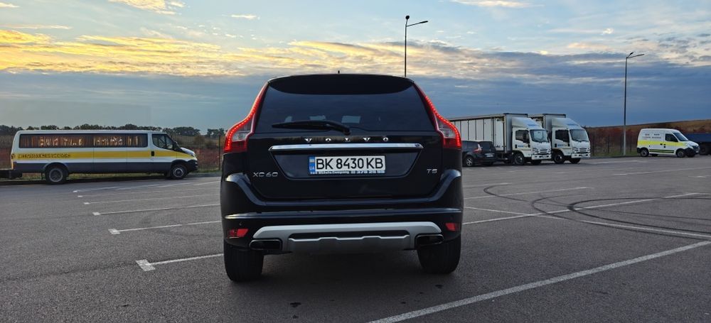 Продам Volvo xc60  т5