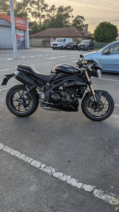 Triumph Speed Triple 1050 94