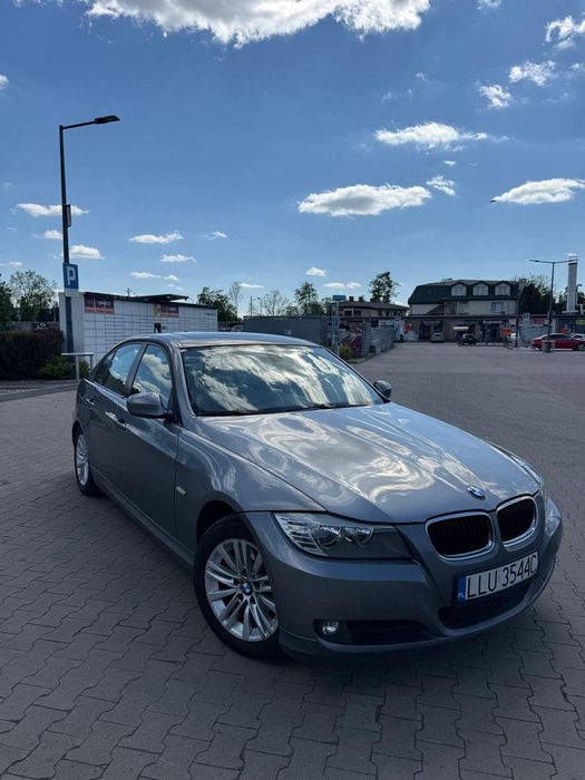 BMW Seria 3 BMW Seria 3 E90 318d Edition Exclusive