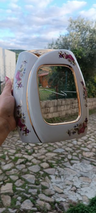 Vendo varias peças de coleção e antiguidades.
Peçam preços.
Também pos