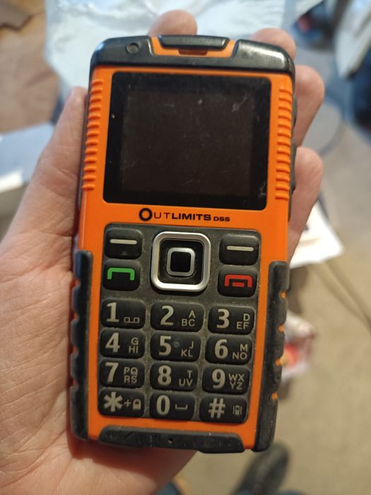 Telefon typu Hammer: outlimits dss