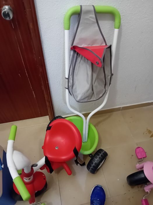 Vendo 2 Triciclos 20euros cada