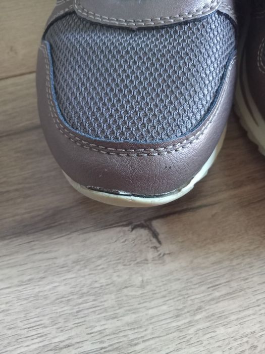 Buty sneakersy fioletowo-rozowe metaliczne rozm 39
