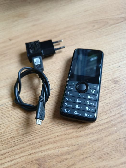 Telefon Komórkowy Philips E106 Dual SIM Komórka