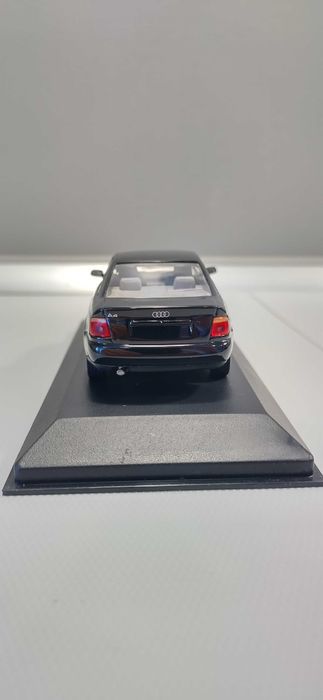 Audi A4 B5 (Typ 8D) Minichamps 1:43