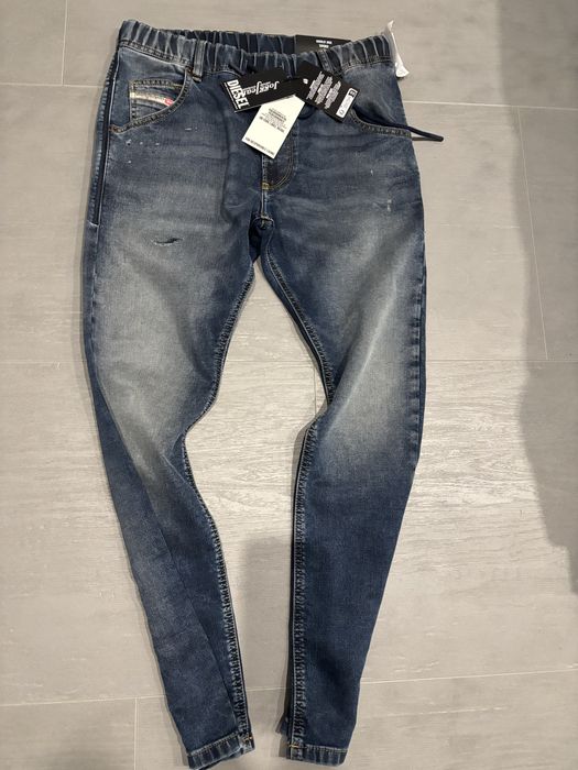 Nowe , oryginalne jeansy Diesel Krooley Jogger rozmiar 28