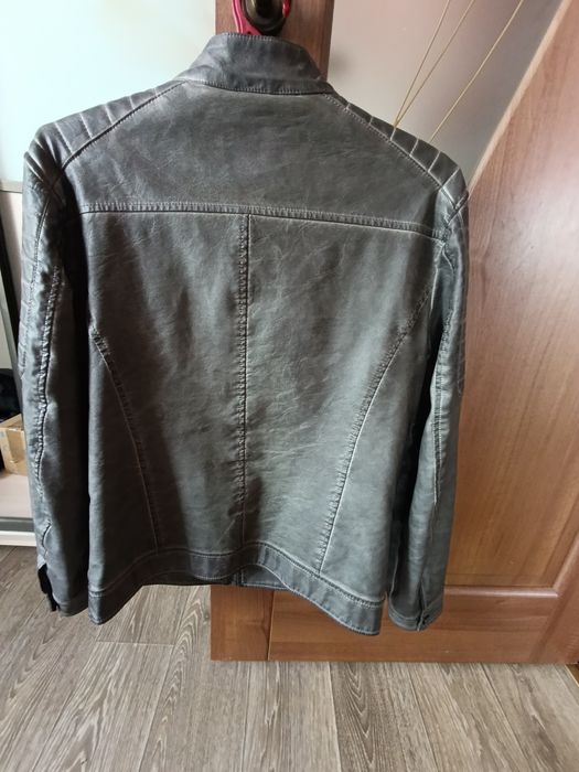 Мужская куртка GUESS