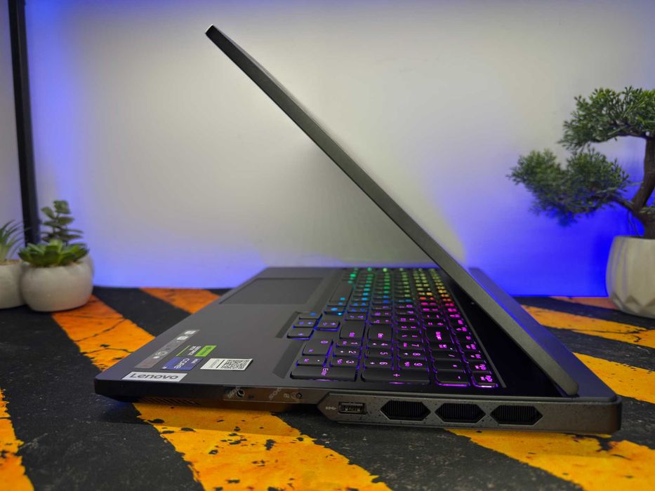 Lenovo Legion PRO 7, rtx4090, core i9-14900hx, 32/2tb, 240hz