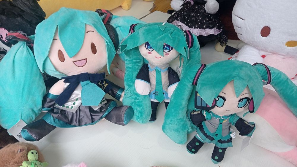 Хацуне Міку м'яка іграшка аніме 24, 27 і 30 см