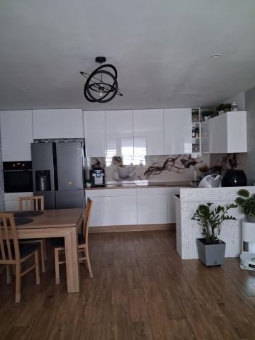 Dwa domy na jednej dzialce