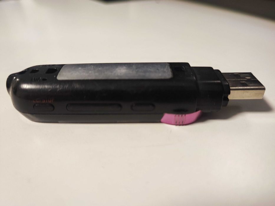 MP3 плеер Sony Walkman NWZ-B152F 2GB Red отличное состояние