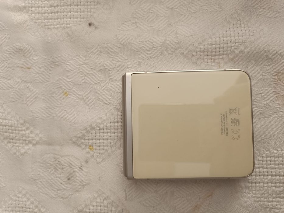 Samsung 3 flip 128gb