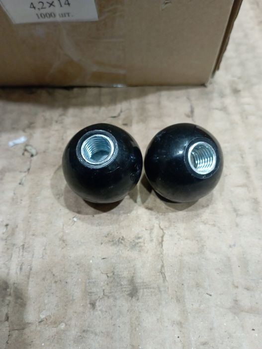 Ручка, шарик, карболит ( резьба м8, М10, м12)
