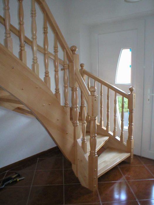 Usługi stolarskie, Schody drewniane