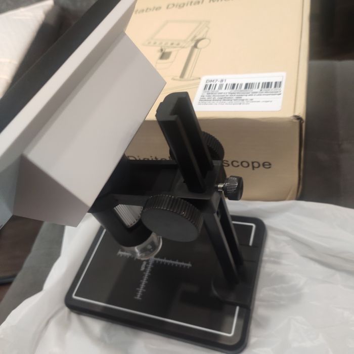 Микроскоп 1600х на штативе электронный DM7 4.3