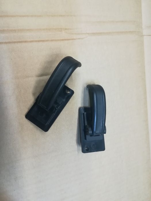 Fiat 126p klamki drzwi wewnętrzne nowe fabrycznie
