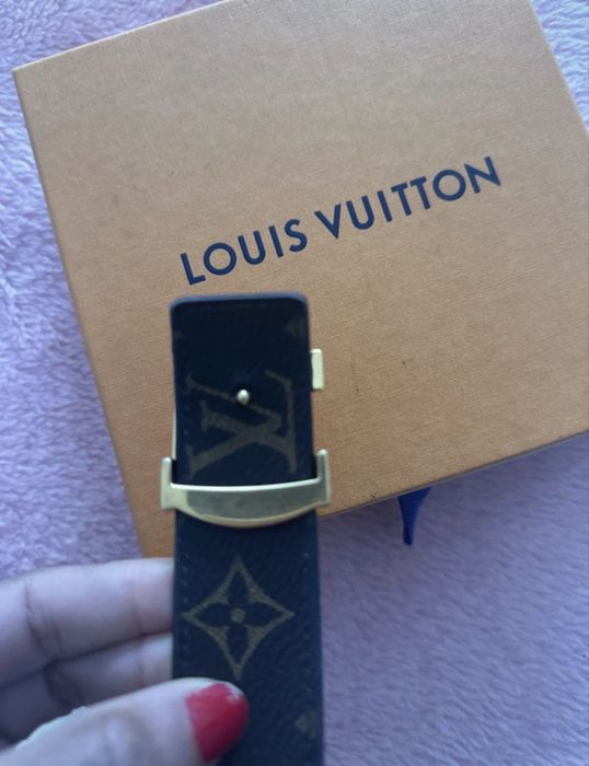 Cinto Louis Vuitton reversível/ pele