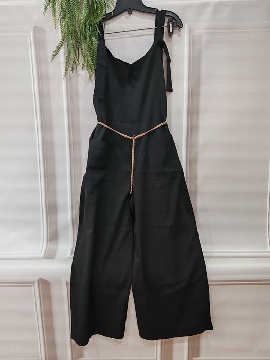 Czarny wygodny długi kombinzon rozmiar ok 44 poliester/spandex