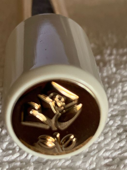 Serum do rzęs LANCOME Cils Booster - rewitalizujące serum.