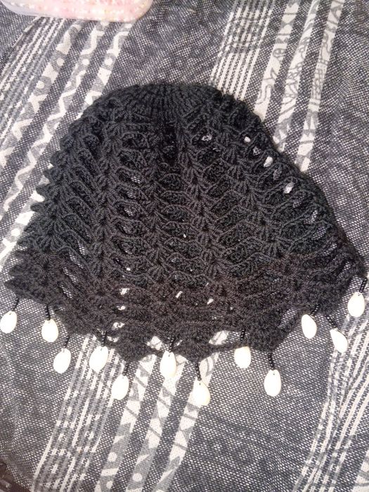 Chapéu de crochê com contas
