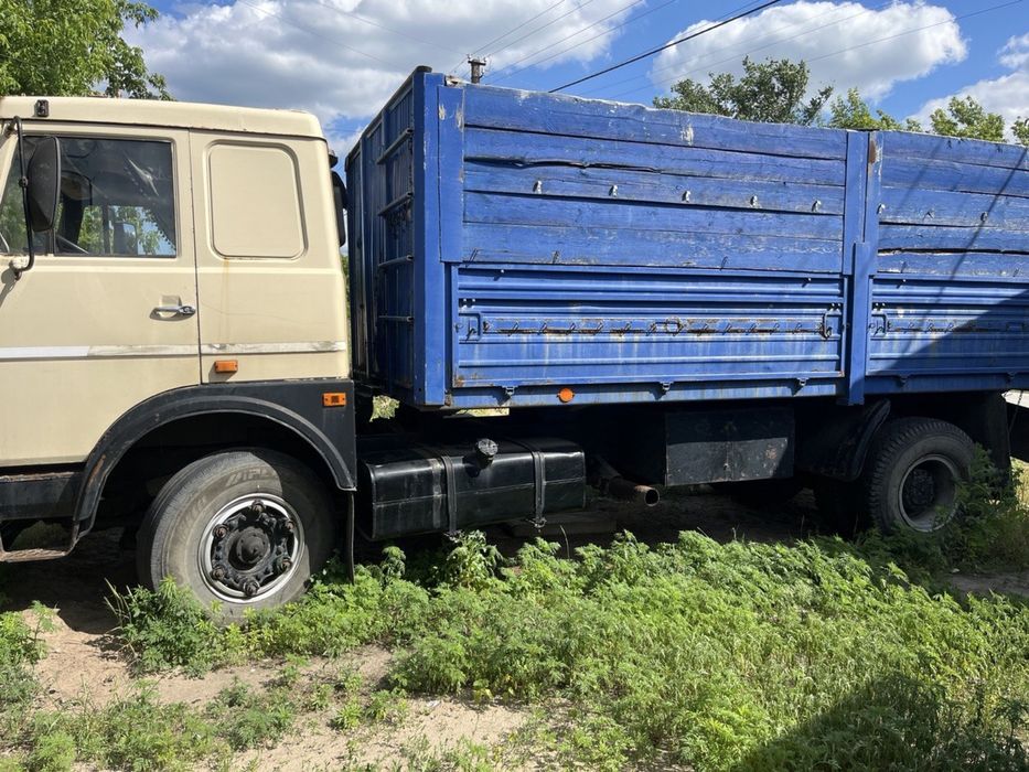 Продам МАЗ бортовий