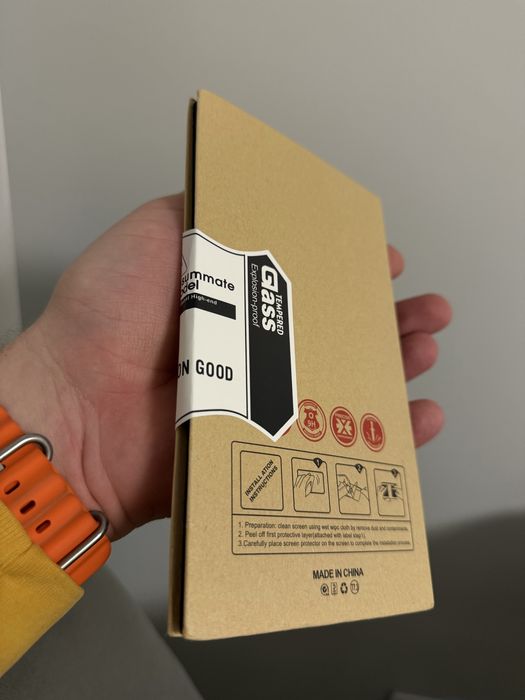 Продам чохол + скло для iPhone 17 Pro