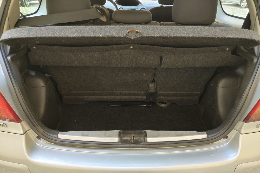 Toyota Yaris 1.0vvt-i bom estado