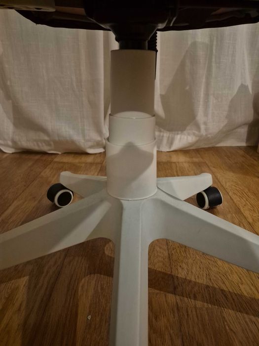 Cadeira Ergonómica, Rotativa, com Elevador