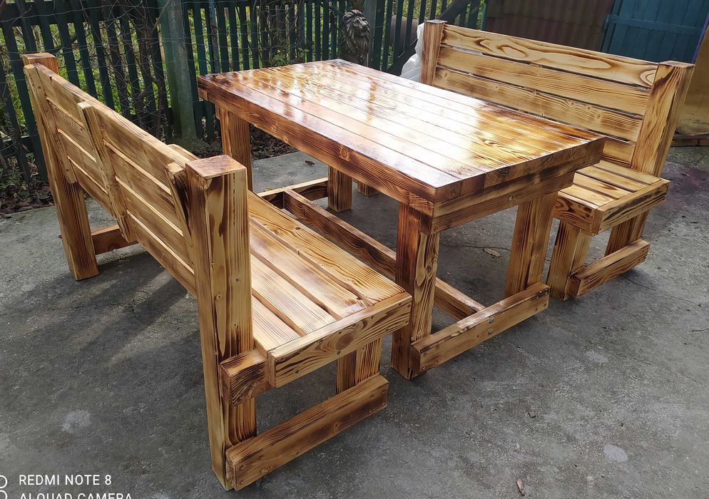 Столи лавки комплекти меблі для саду кафе барів