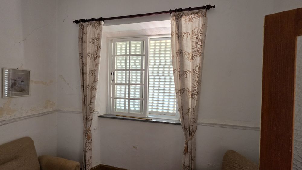 Vários móveis de casa