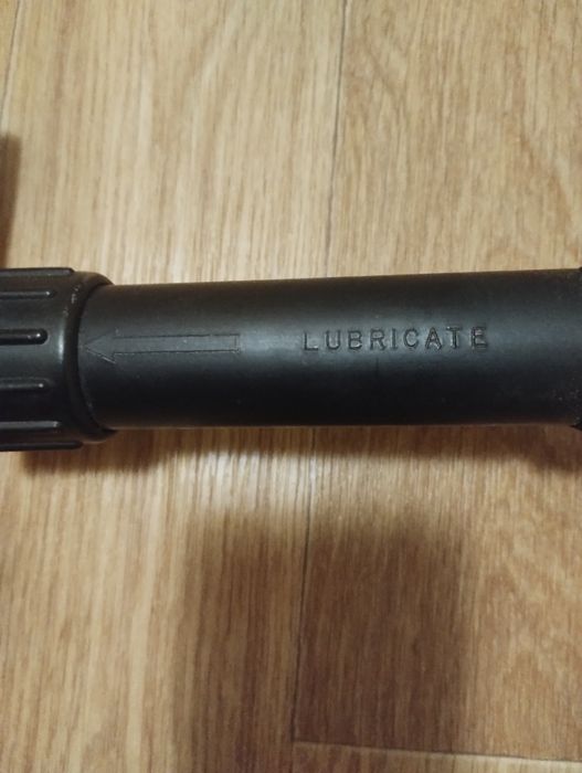 Саперская лопатка, саморезы