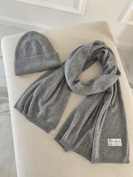 Szary komplet cashmere czapka i szalik kaszmirowy