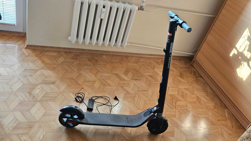 Hulajnoga elektryczna SEGWAY NINEBOT