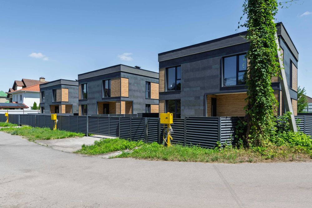 Продаж сучасний будинок 168 м² у стилі High-Tech, 6 соток, КМ «Quiet Place», Чапаївка, Голосіївський р-н, Київ