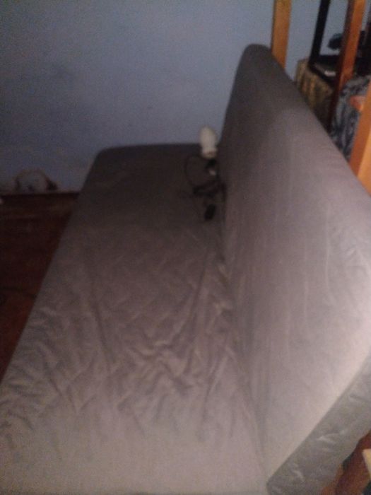 Sofá cama  de 2 mt de comprimento