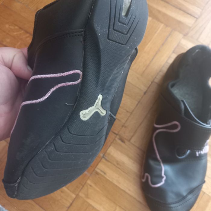 Buty sportowe firmy Puma, rozmiar 37